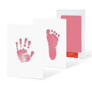 Let your pet's memories last a lifetime and preserve them in this Paw Print Stamp Pad. It is suitable for all pets, with this stamp pad, you can create art using your pet’s paws. Simply press your pet’s paw on the pad and then press it onto the card. You can then frame the card or keep it however you’d like to preserve it. 